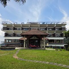 Arayal Resorts lakeside cottages and natural surroundings in Wayanad Kerala